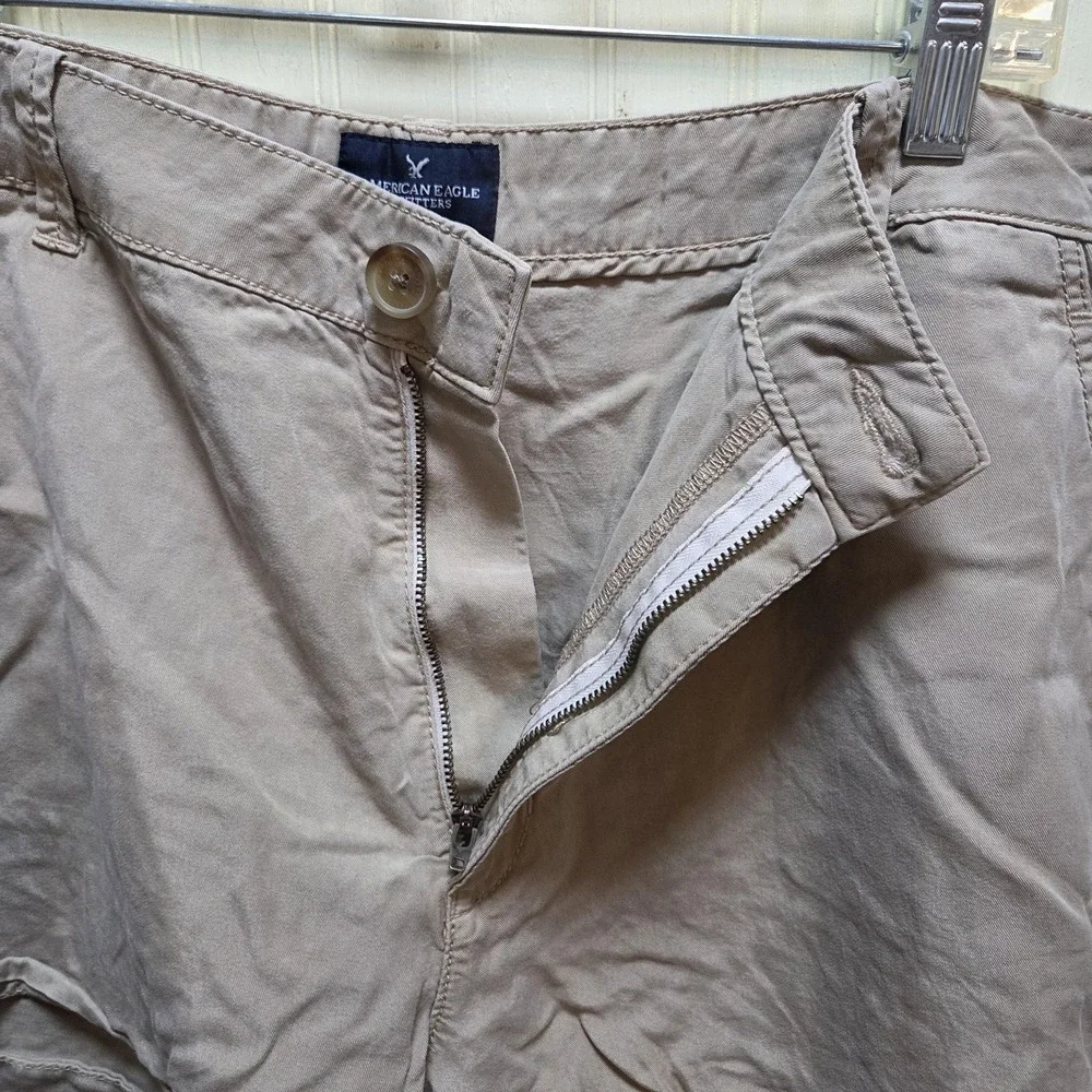 American Eagle Outfitters Shorts Womens 18 Beige Lyocell Relaxed Chino Casual - Picture 3 of 7